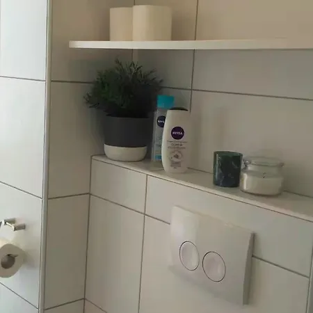 Ugodan S Vrtom I Wifi-jem Blizu Mora